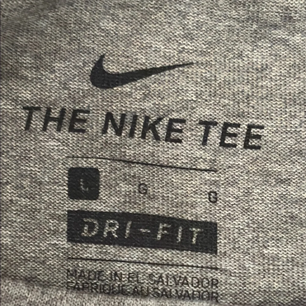 Nike Kids Gray T-Shirts Size L